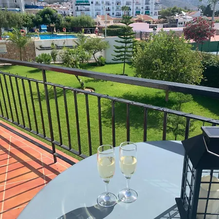 Tres Hermanos - Spacious Modern 2 Bedroom Nerja