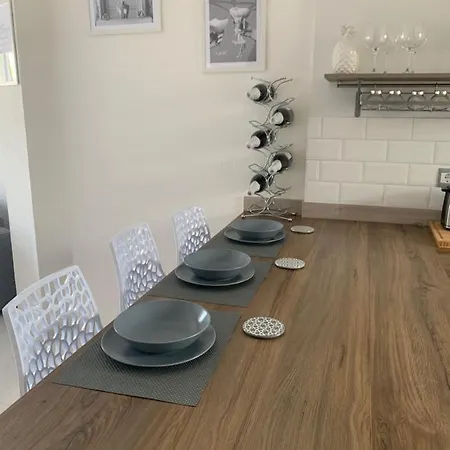 Tres Hermanos - Spacious Modern 2 Bedroom Nerja