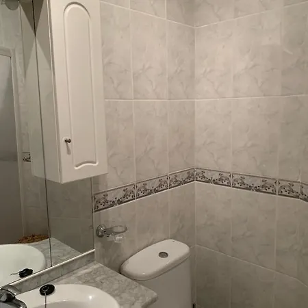 Tres Hermanos - Spacious Modern 2 Bedroom Apartment